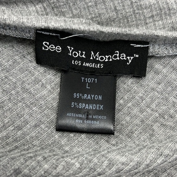 See You Monday Grey Bell Sleeve Off Shoulder Top Size Large - Picture 6 of 6